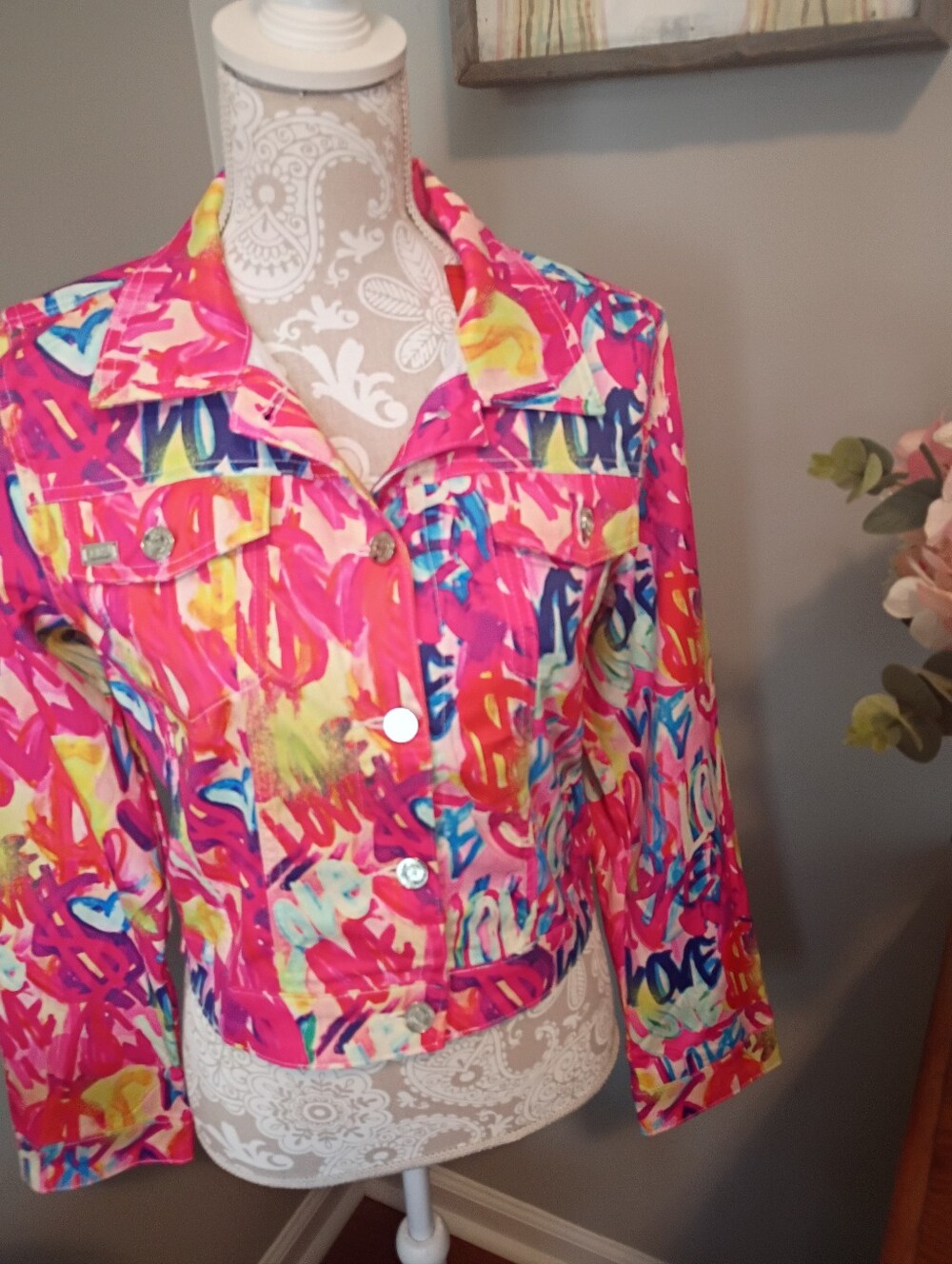 Lizette Collection "Art to Wear" Graffiti Print Cropped Trucker Jacket Sz L